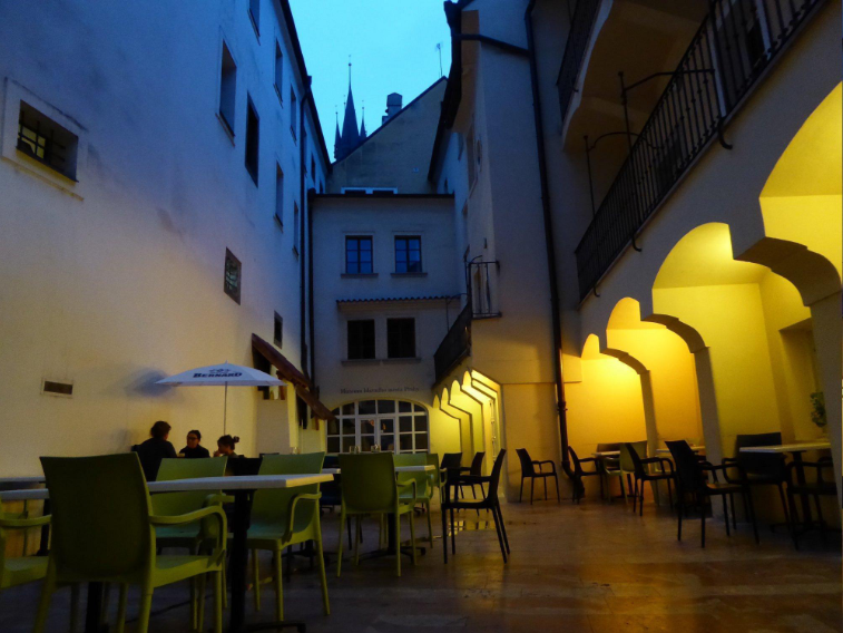 Týn Literary Café